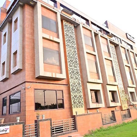 The Dwelling Inn Greater Noida Luaran gambar