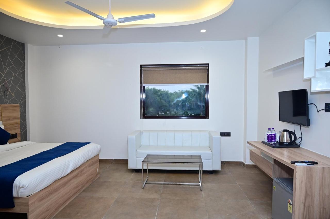 The Dwelling Inn Greater Noida Luaran gambar