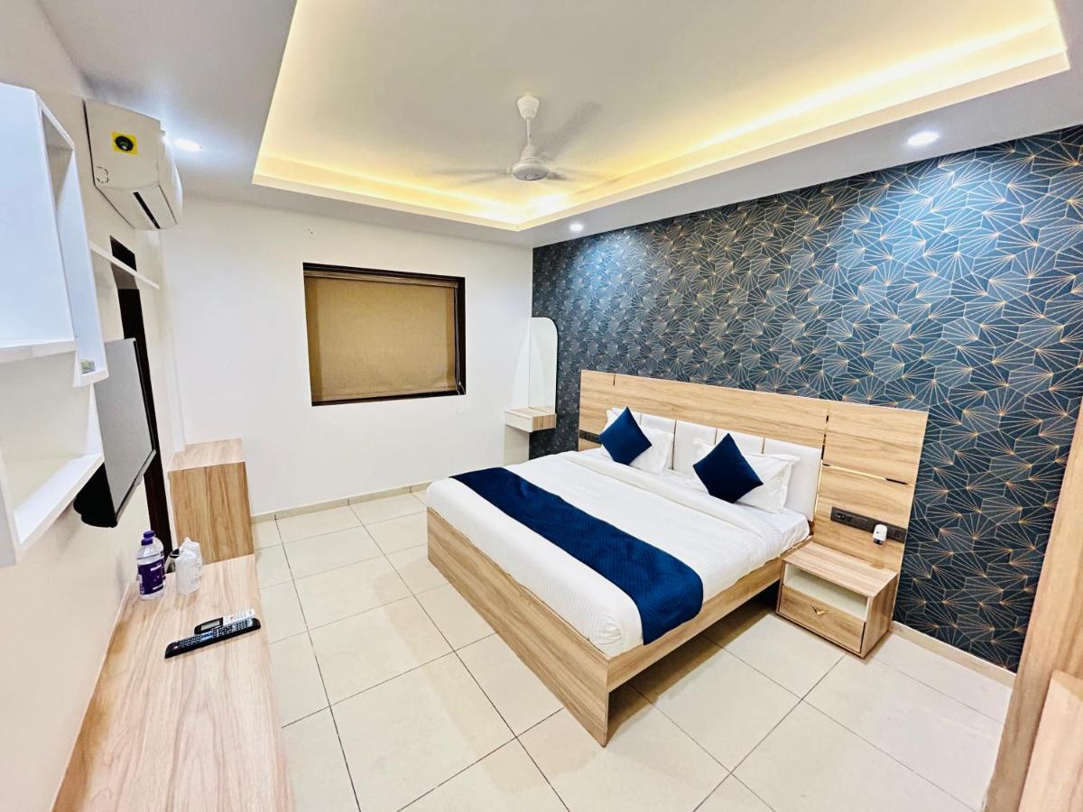 The Dwelling Inn Greater Noida Luaran gambar