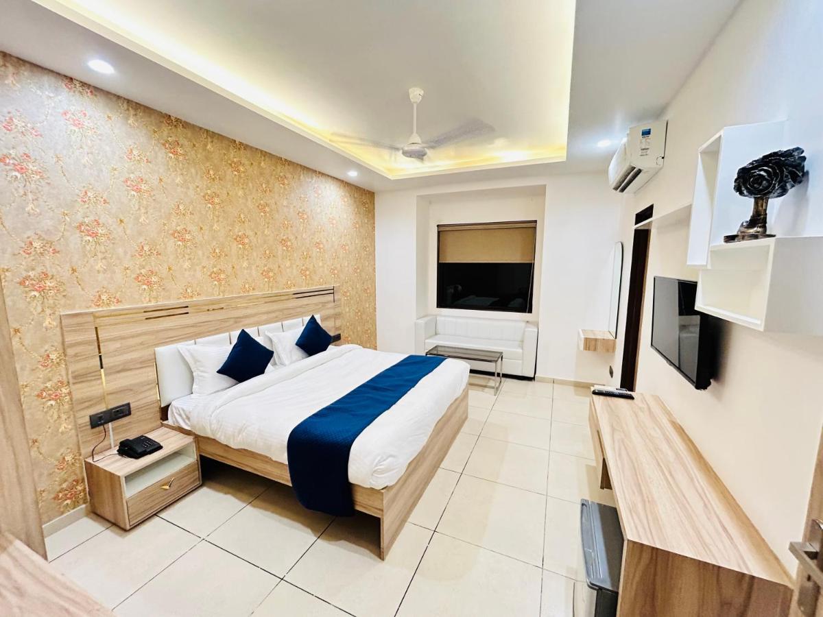 The Dwelling Inn Greater Noida Luaran gambar