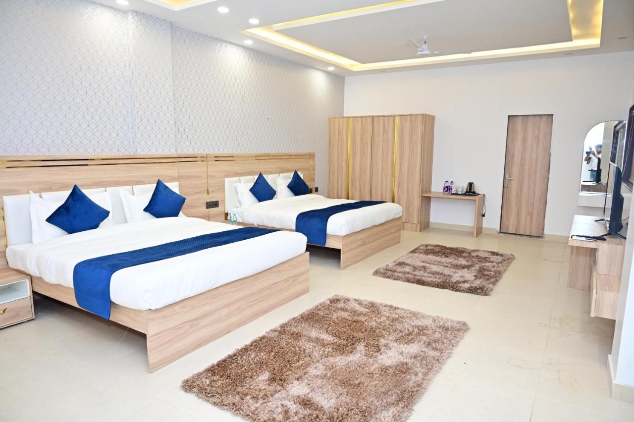 The Dwelling Inn Greater Noida Luaran gambar