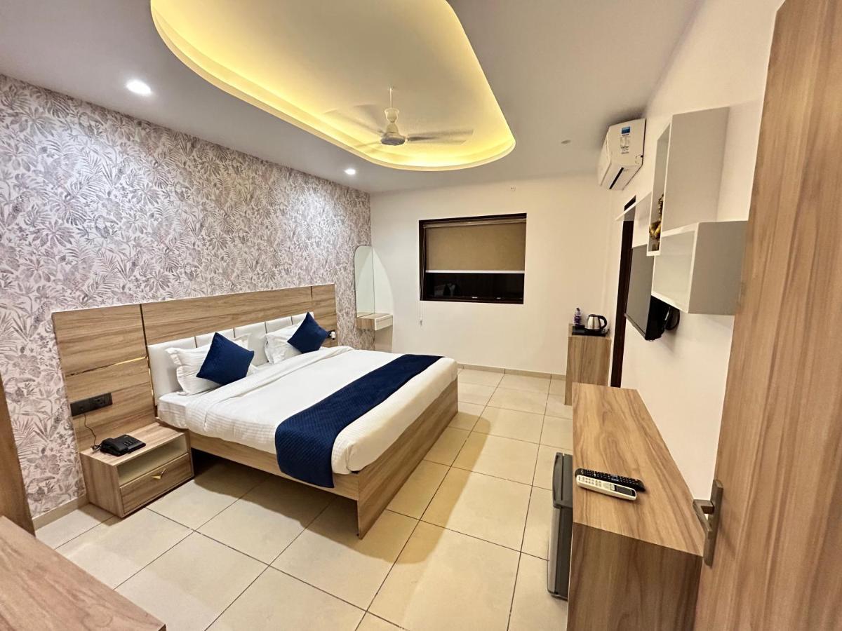 The Dwelling Inn Greater Noida Luaran gambar