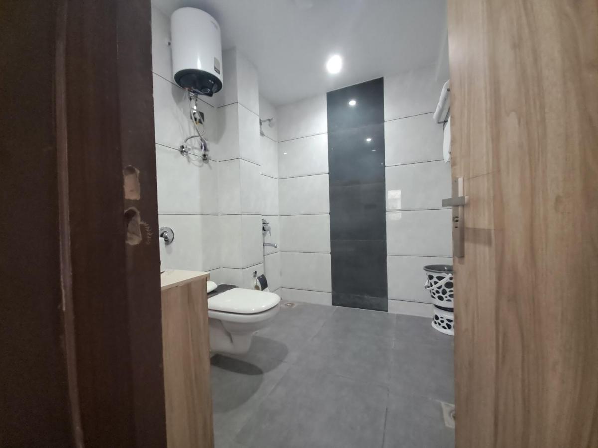 The Dwelling Inn Greater Noida Luaran gambar